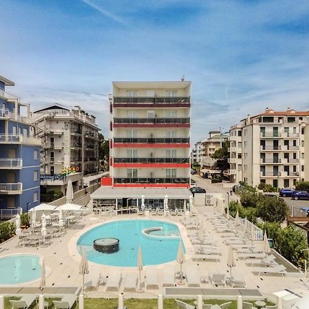Hotiday Hotel Jesolo Spiaggia Esterno foto